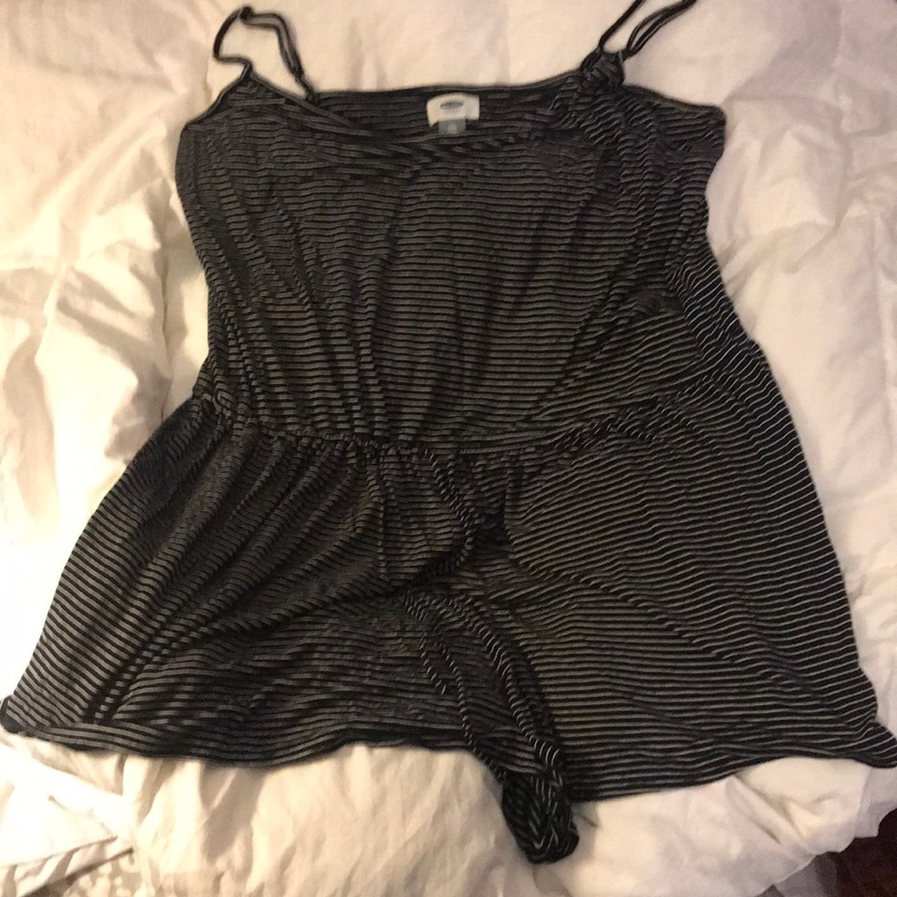 Old Navy romper sz XXL.
